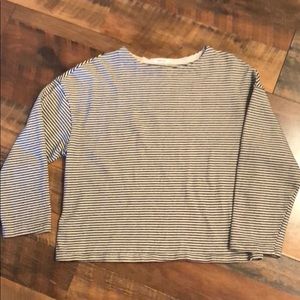 Women’s black & white striped thick shirt/sweater